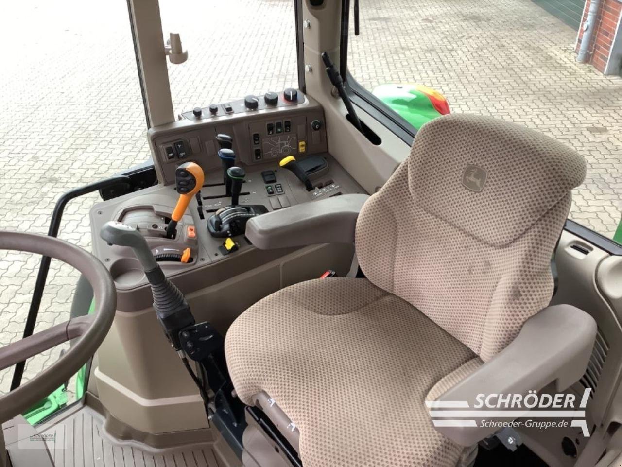 Traktor типа John Deere 6155 M | FZW | NUR 2298 STUNDEN !!, Gebrauchtmaschine в Völkersen (Фотография 10)